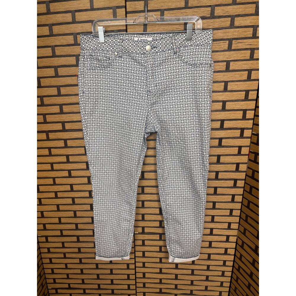 D.‎ Jeans Gray And White Patterned Crops Size 12